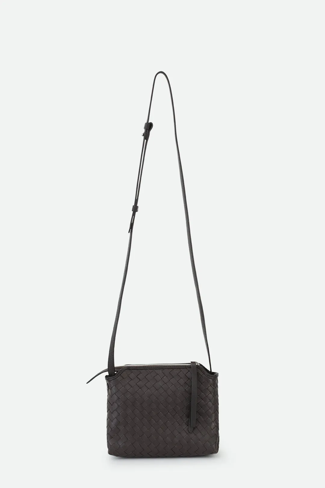 BRIDGET ITALIAN WOVEN CROSSBODY BAG IN BROWN