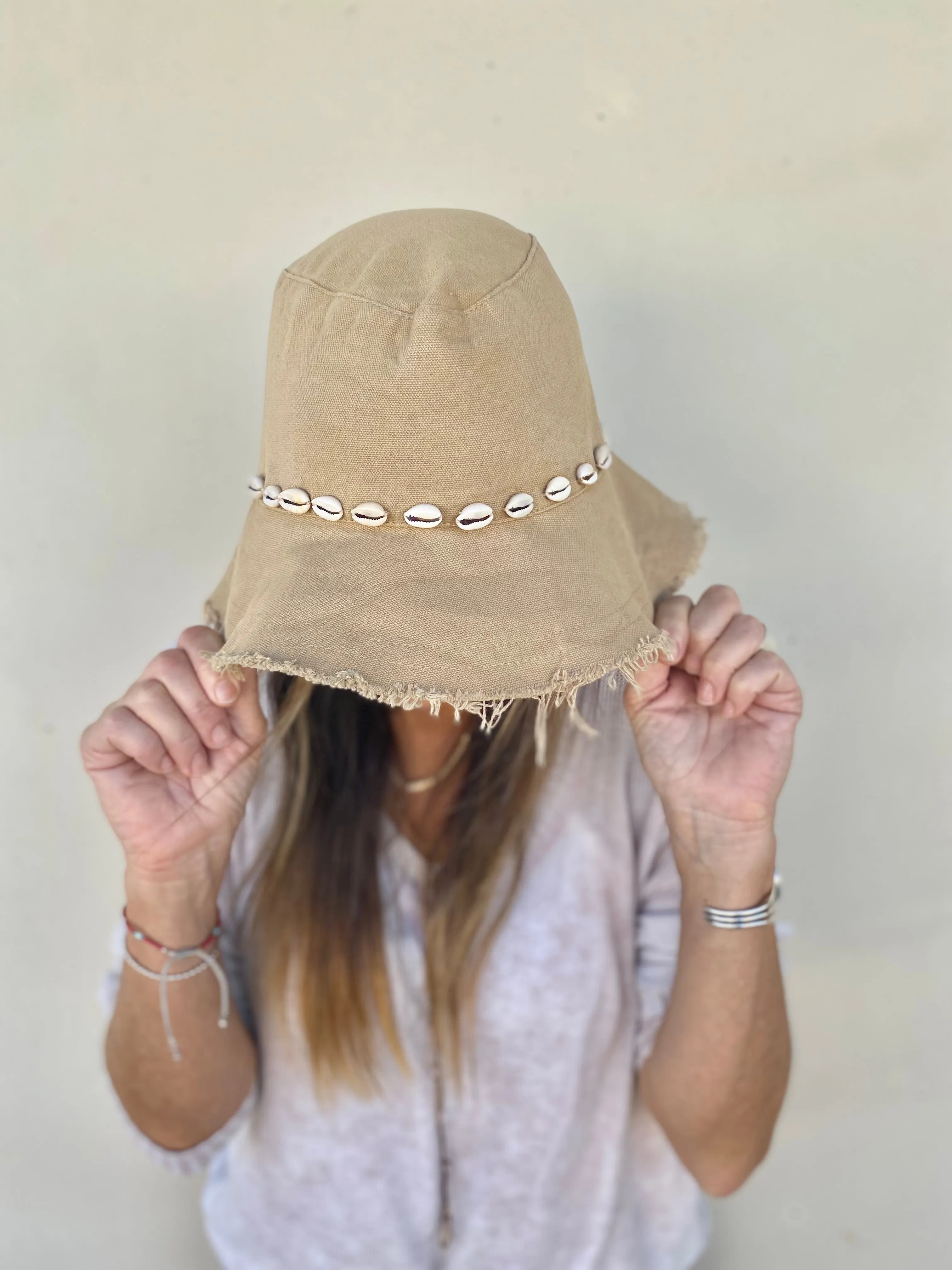 Carla Bucket Hat