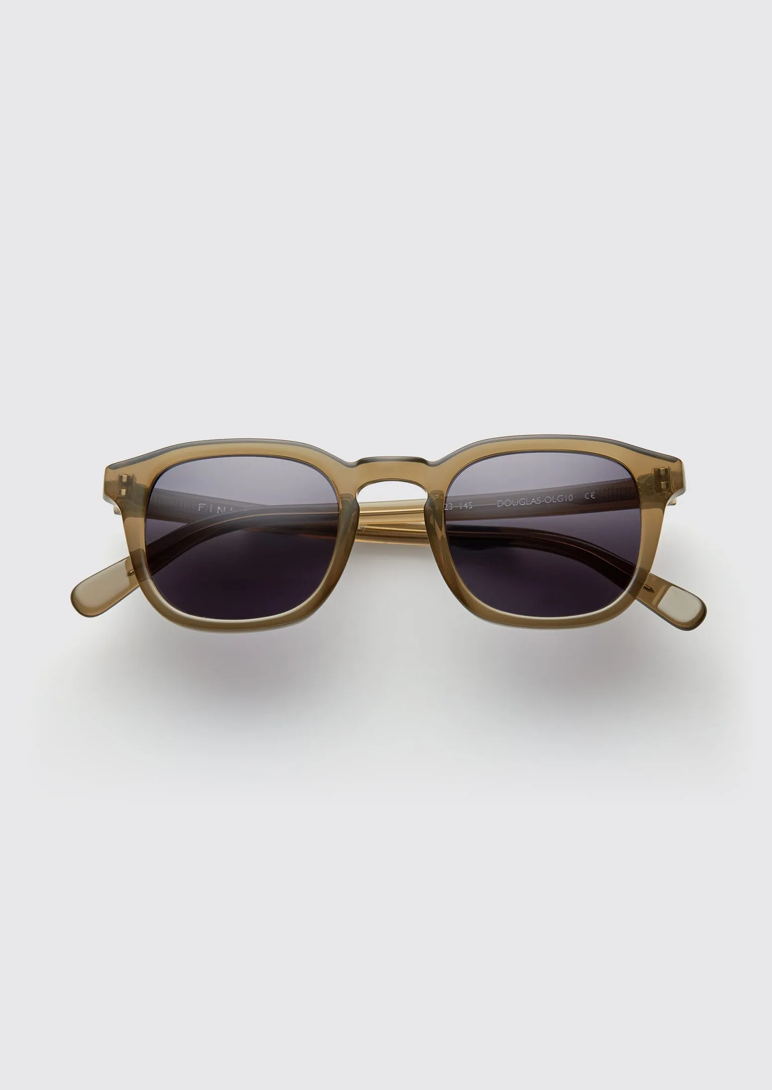 Finlay & Co. Douglas Style Sunglasses in Olive Green