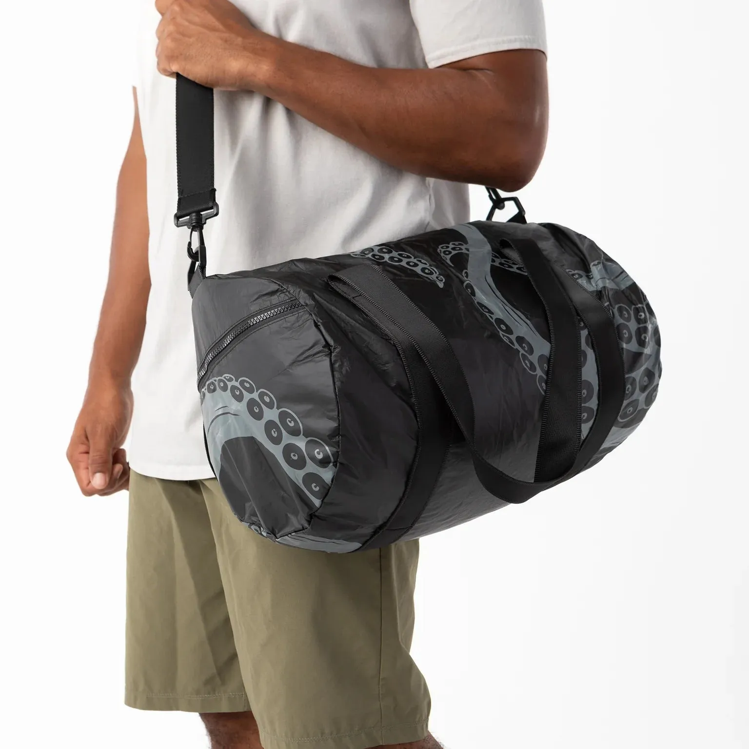 He'e Duffle / Charcoal Black