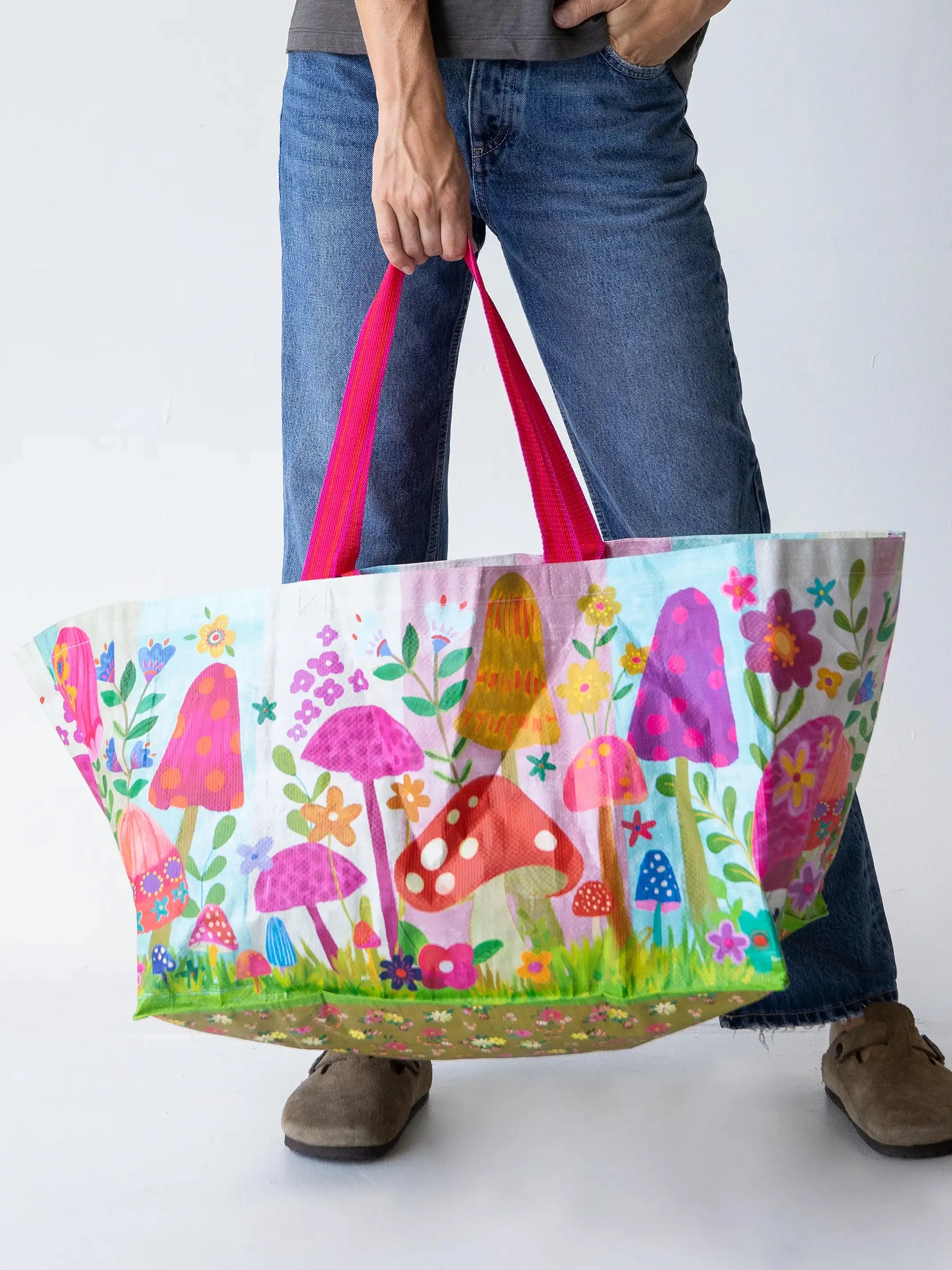 Laundry Traveling Moving Tote Bag - Mushroom